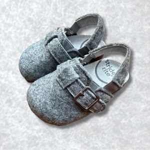 Stride Rite Gray Kids Slippers with Buckle